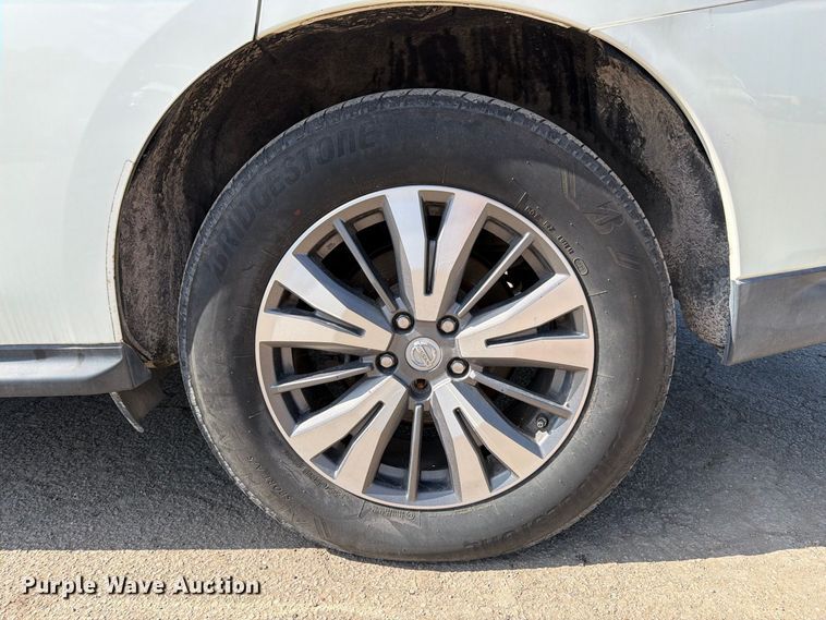 image for item EU0907 2018 Nissan Pathfinder SUV