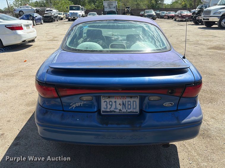 image for item EU0913 1998 Ford Escort 