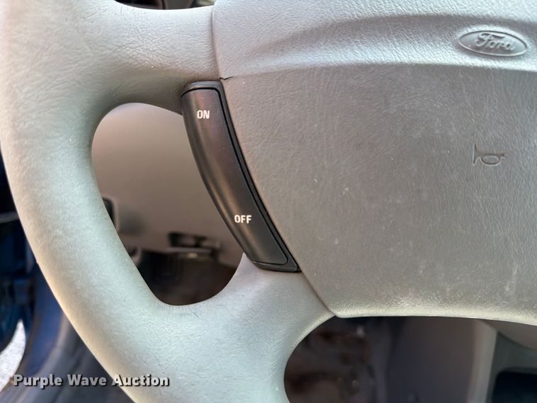 image for item EU0913 1998 Ford Escort 