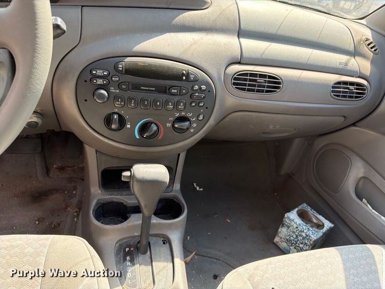 image for item EU0913 1998 Ford Escort 