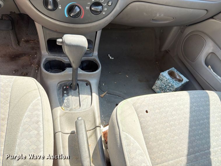 image for item EU0913 1998 Ford Escort 
