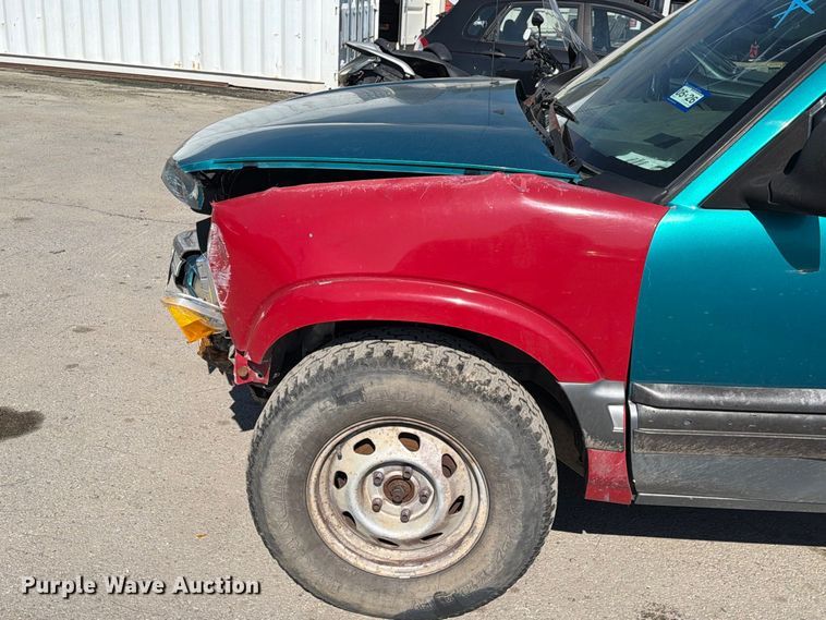 image for item EU0914 1995 GMC Jimmy SUV