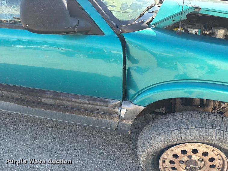 image for item EU0914 1995 GMC Jimmy SUV