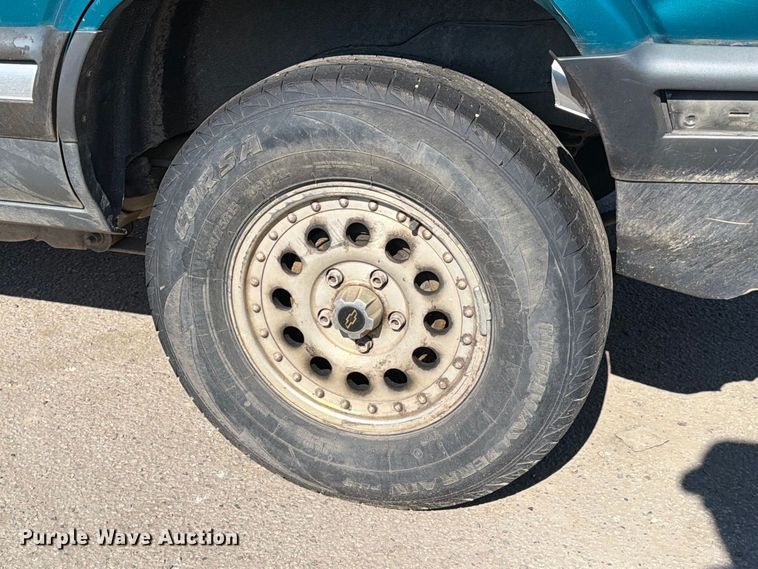 image for item EU0914 1995 GMC Jimmy SUV