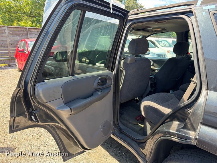 image for item EU0920 2003 Chevrolet Trailblazer SUV