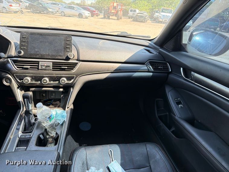 image for item EU0923 2019 Honda Accord 