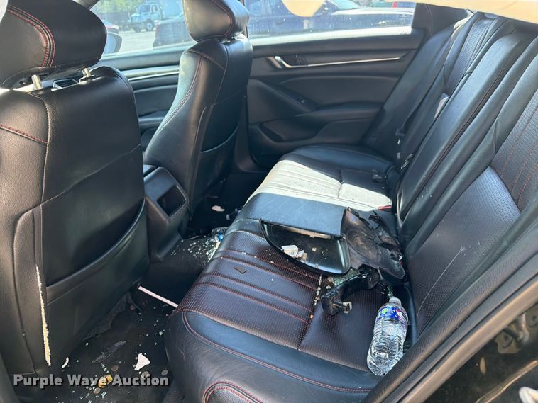 image for item EU0923 2019 Honda Accord 