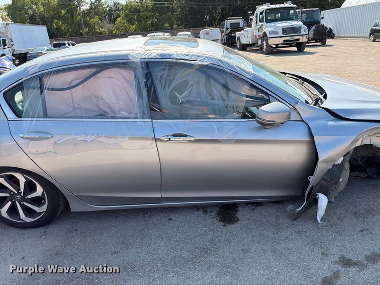 image for item EU0927 2016 Honda Accord 