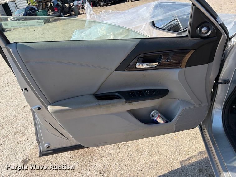 image for item EU0927 2016 Honda Accord 