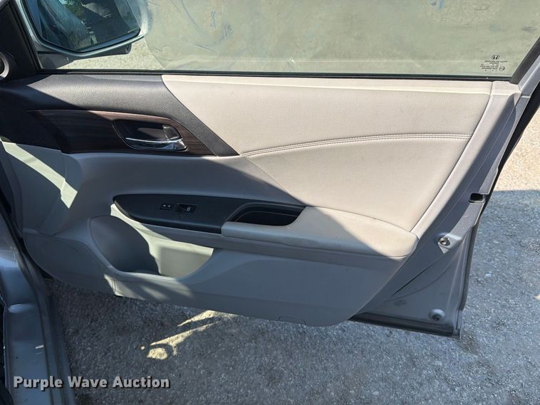 image for item EU0927 2016 Honda Accord 