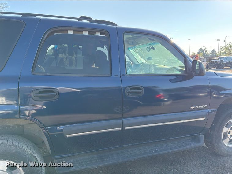 image for item EU0935 2001 Chevrolet Tahoe SUV