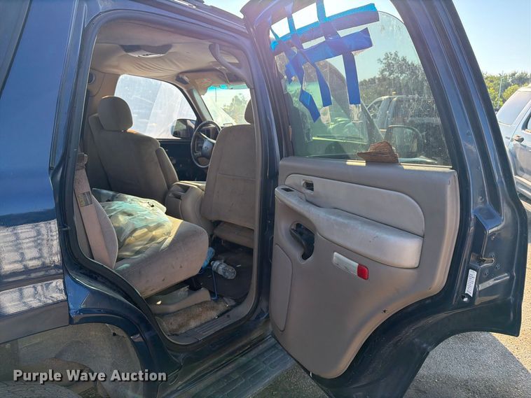 image for item EU0935 2001 Chevrolet Tahoe SUV
