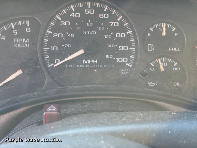 image for item EU0935 2001 Chevrolet Tahoe SUV