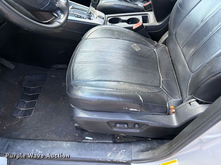 image for item EU0944 2013 Chevrolet Captiva Sport SUV
