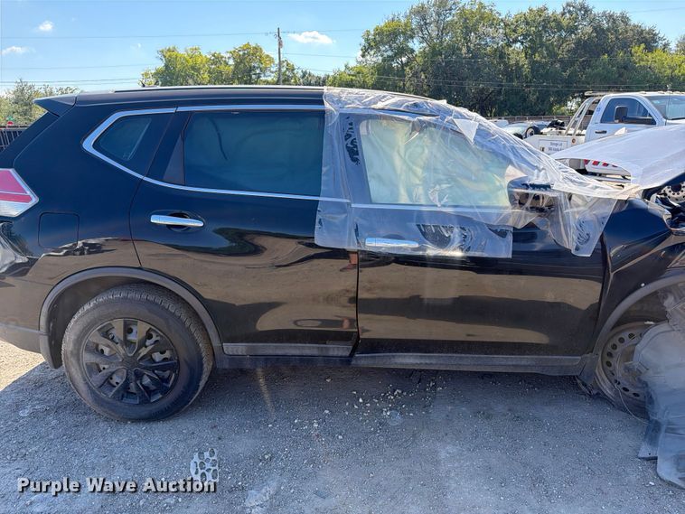 image for item EU0952 2015 Nissan Rogue SUV