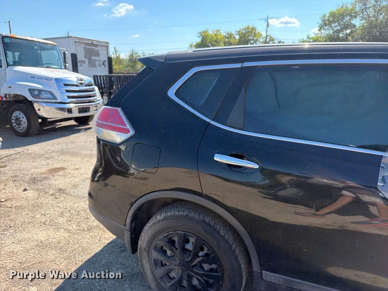 image for item EU0952 2015 Nissan Rogue SUV