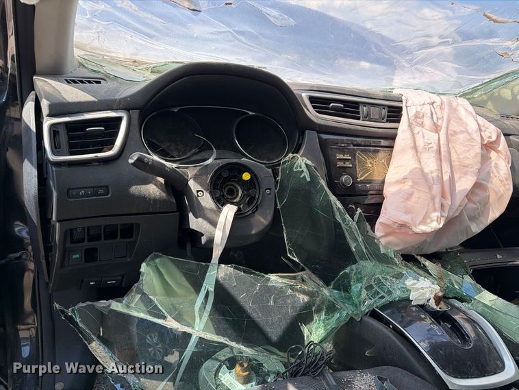 image for item EU0952 2015 Nissan Rogue SUV