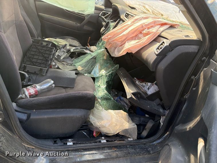 image for item EU0952 2015 Nissan Rogue SUV