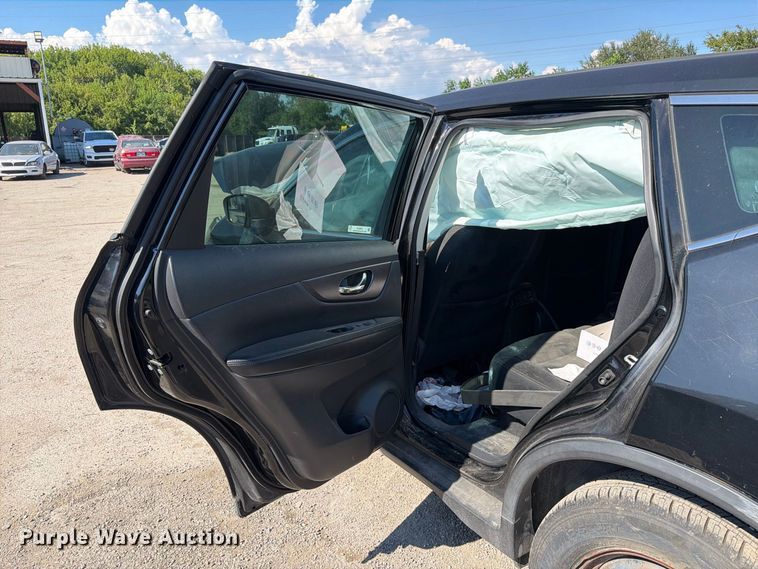 image for item EU0952 2015 Nissan Rogue SUV