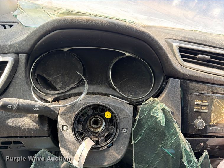 image for item EU0952 2015 Nissan Rogue SUV