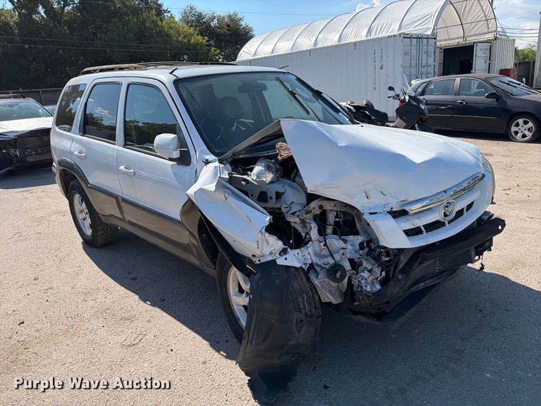 image for item EU0955 2005 Mazda Tribute SUV