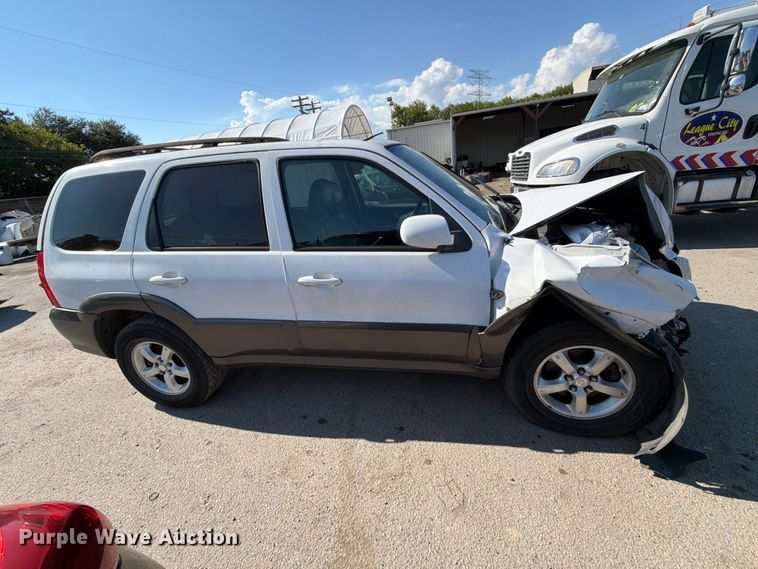 image for item EU0955 2005 Mazda Tribute SUV