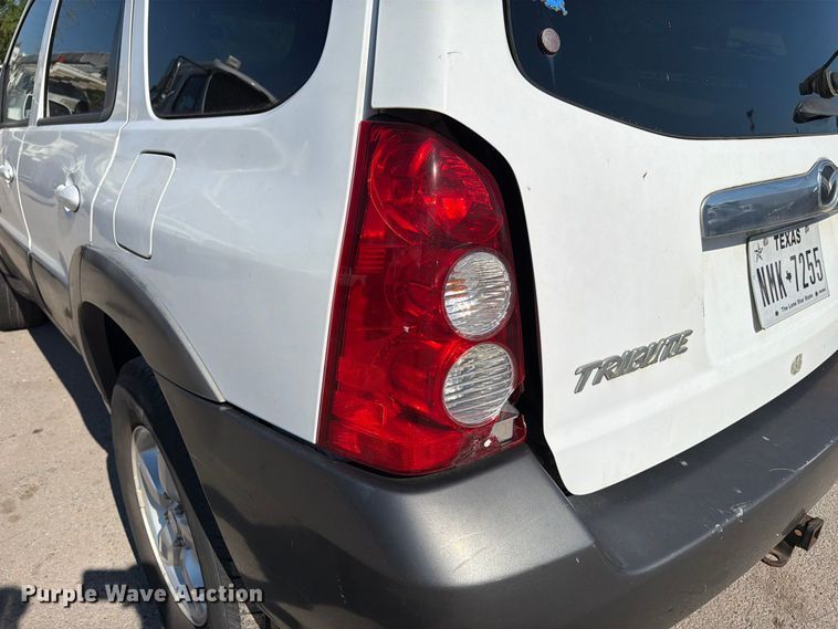 image for item EU0955 2005 Mazda Tribute SUV
