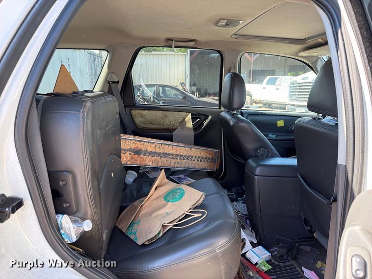 image for item EU0955 2005 Mazda Tribute SUV