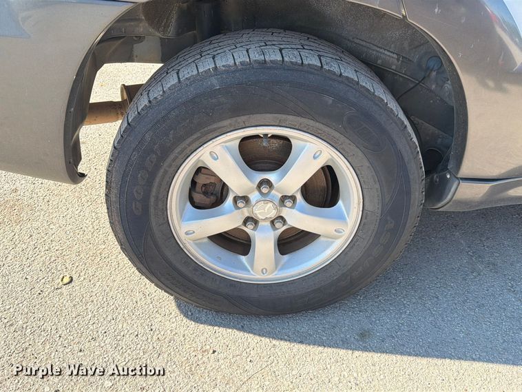 image for item EU0955 2005 Mazda Tribute SUV