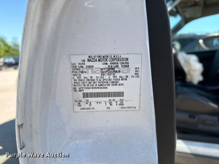 image for item EU0955 2005 Mazda Tribute SUV