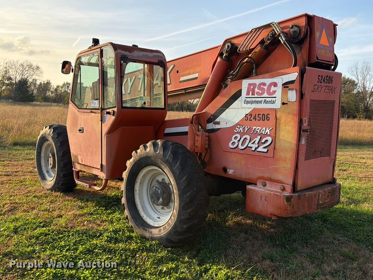image for item DU8036 2004 SkyTrak 8042 telehandler