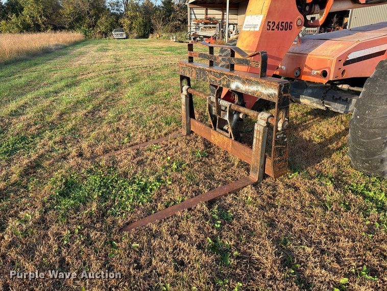 image for item DU8036 2004 SkyTrak 8042 telehandler
