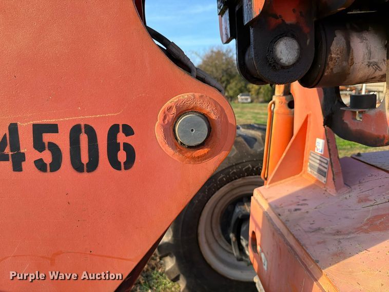 image for item DU8036 2004 SkyTrak 8042 telehandler