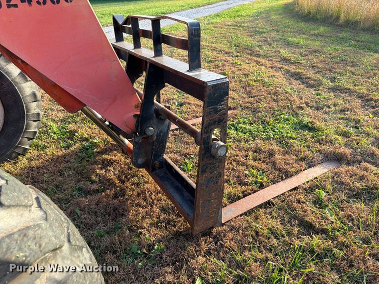 image for item DU8036 2004 SkyTrak 8042 telehandler