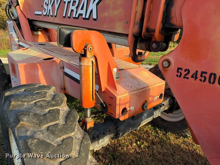 image for item DU8036 2004 SkyTrak 8042 telehandler
