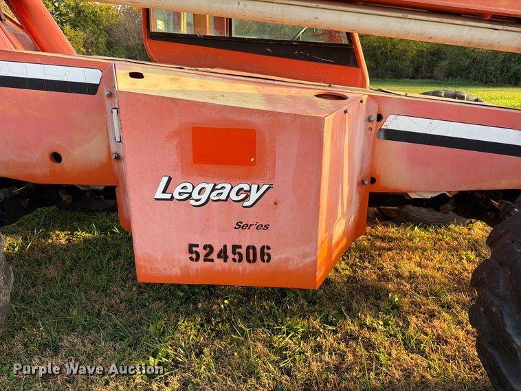 image for item DU8036 2004 SkyTrak 8042 telehandler