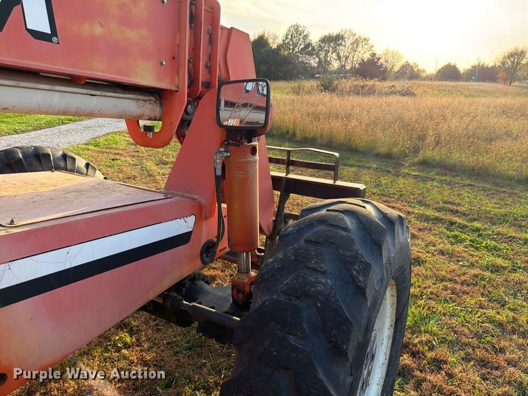 image for item DU8036 2004 SkyTrak 8042 telehandler