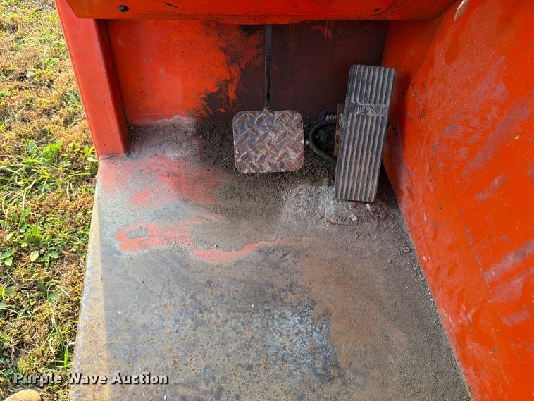 image for item DU8036 2004 SkyTrak 8042 telehandler