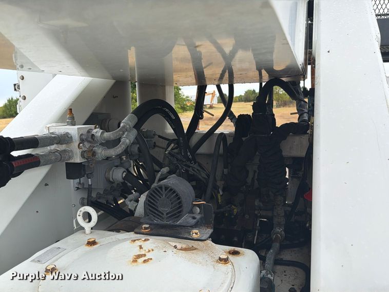 image for item FB4977 2011 Kimble Chassis  Condor 170 S bucket truck