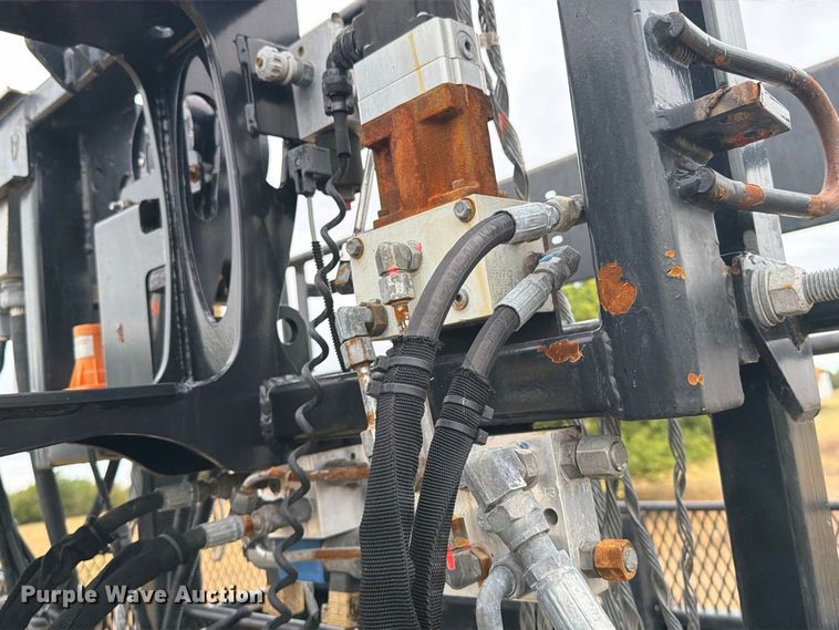 image for item FB4977 2011 Kimble Chassis  Condor 170 S bucket truck