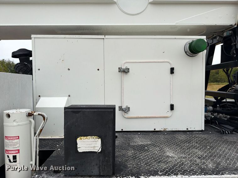 image for item FB4977 2011 Kimble Chassis  Condor 170 S bucket truck