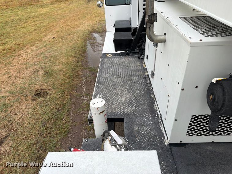 image for item FB4977 2011 Kimble Chassis  Condor 170 S bucket truck