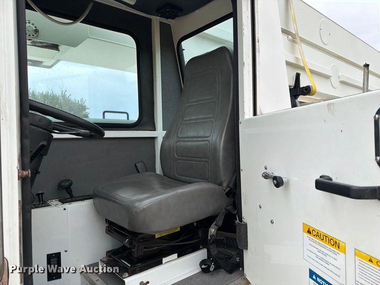 image for item FB4977 2011 Kimble Chassis  Condor 170 S bucket truck