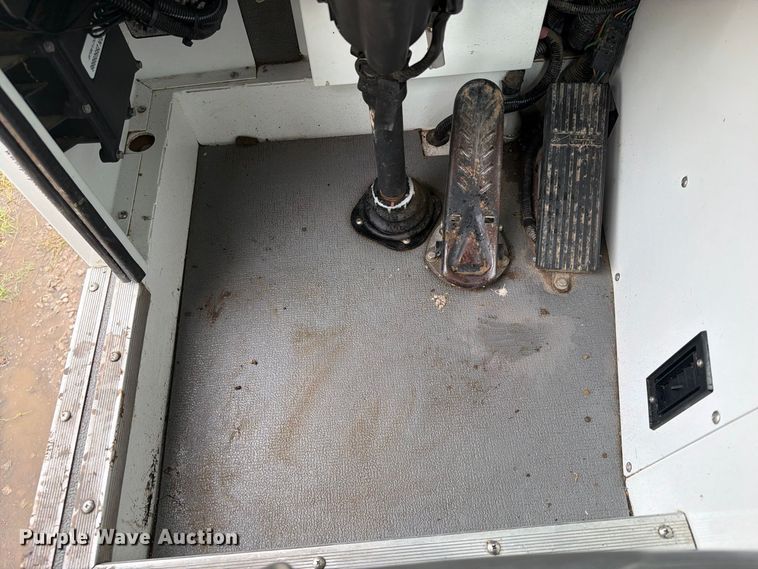 image for item FB4977 2011 Kimble Chassis  Condor 170 S bucket truck