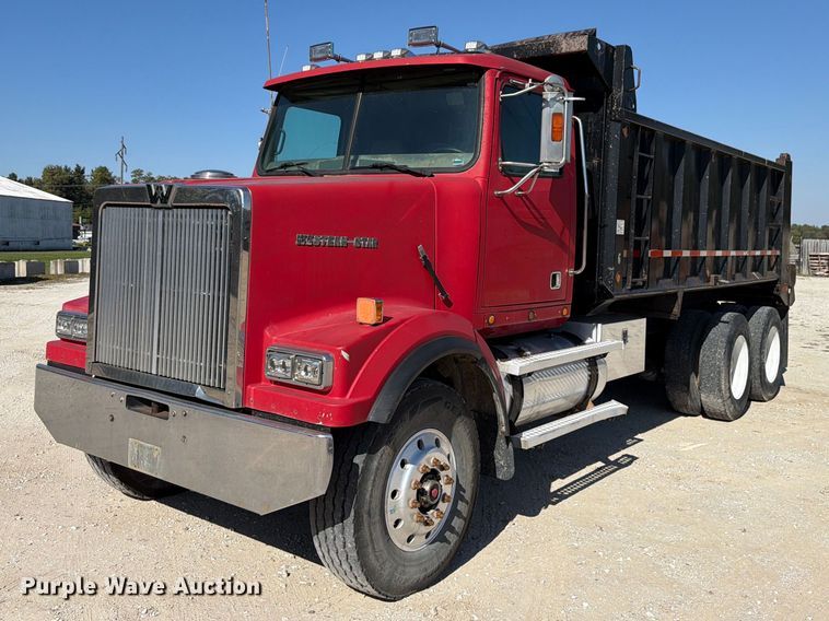 image for item FK4204 1998 Western Star 4864FX dump truck