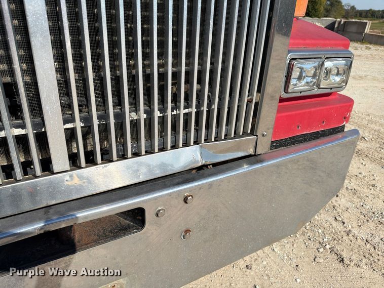 image for item FK4204 1998 Western Star 4864FX dump truck