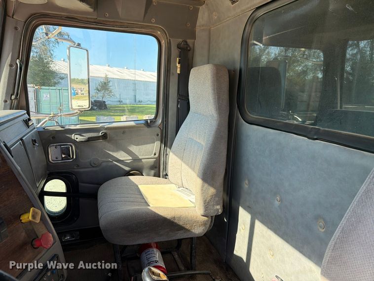 image for item FK4204 1998 Western Star 4864FX dump truck