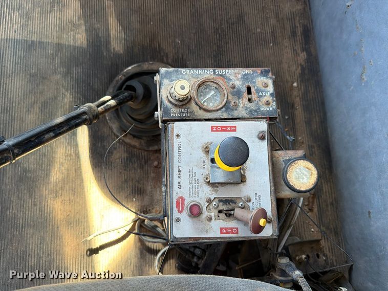 image for item FK4204 1998 Western Star 4864FX dump truck