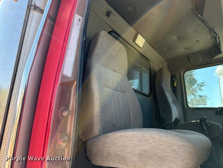 image for item FK4204 1998 Western Star 4864FX dump truck