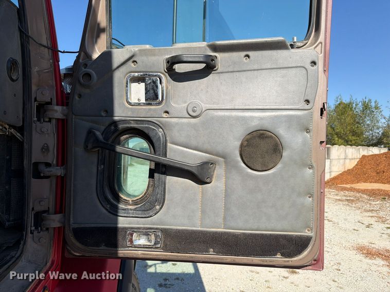image for item FK4204 1998 Western Star 4864FX dump truck